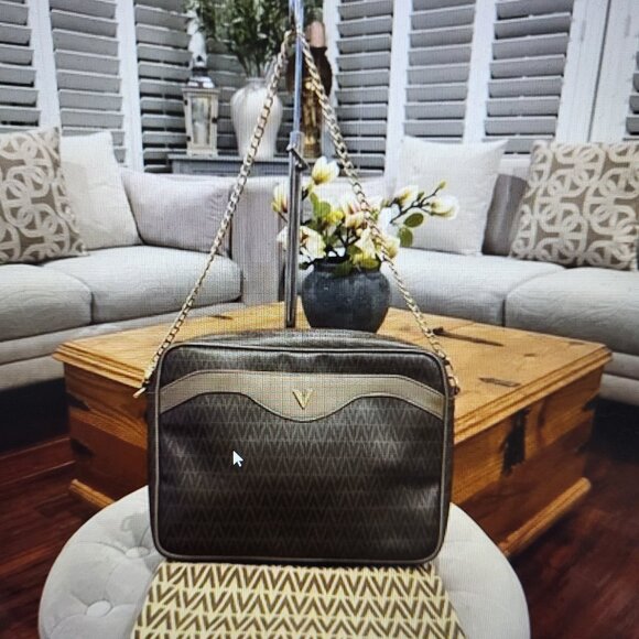 MARIO VALENTINO Vintage Monogram Shoulder Bag w/dust bag EUC - Picture 2 of 7